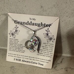 3/$15! 🎈 Silver Heart Pendant Necklace with Iridescent Crystal